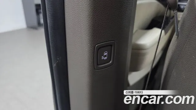 Kia Carnival 2020 thumb 6