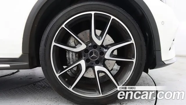 Mercedes-Benz GLC 2017 thumb 3
