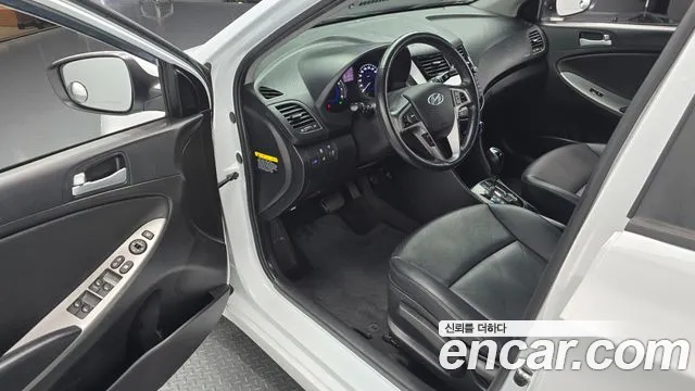 Hyundai Accent 2016 thumb 7