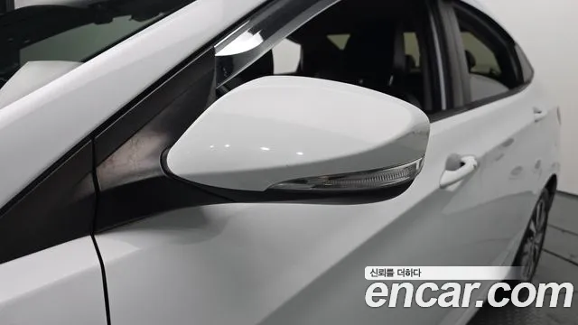 Hyundai Accent 2016 thumb 10
