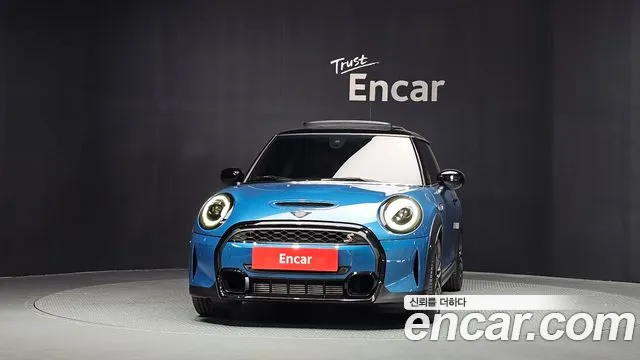 Mini Hatch 2023 thumb 9