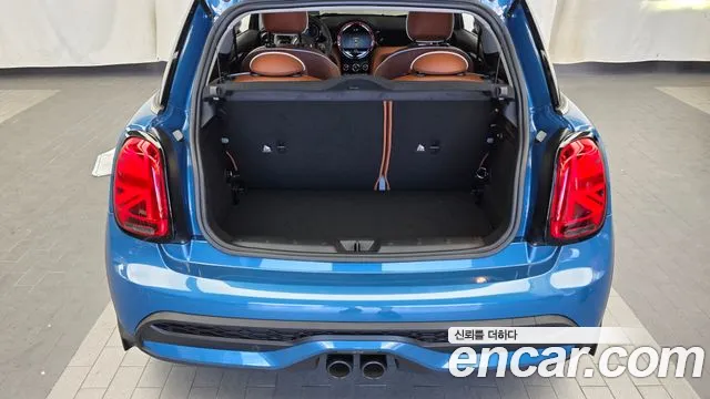 Mini Hatch 2023 thumb 7
