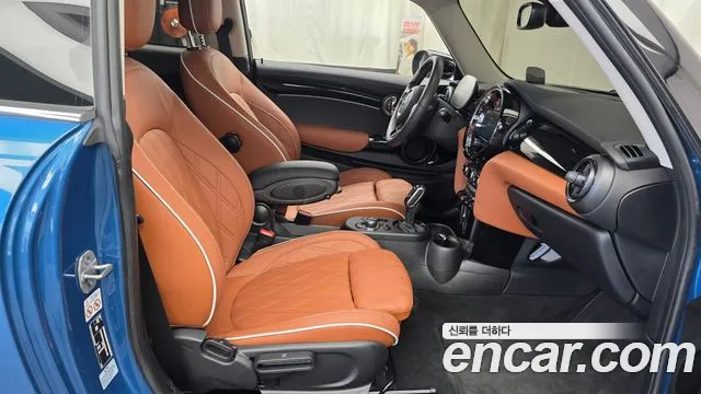 Mini Hatch 2023 thumb 5
