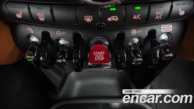 Mini Hatch 2023 thumb 10