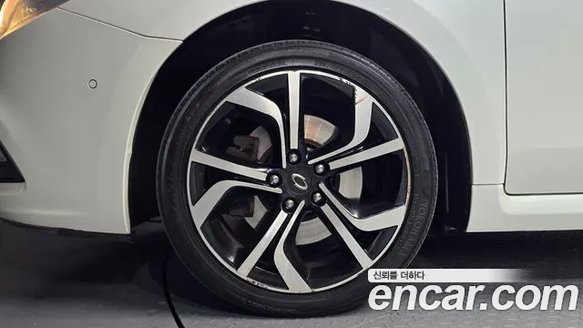 Renault Latitude 2015 thumb 9