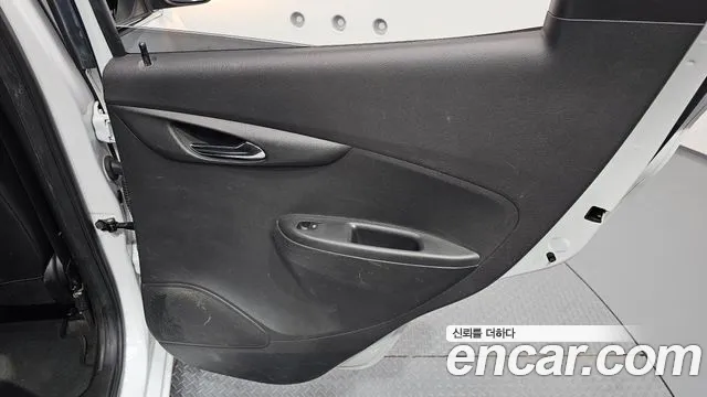 Chevrolet Spark 2017 thumb 9