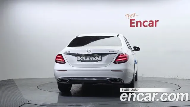 Mercedes-Benz E-Класс 2017 thumb 5