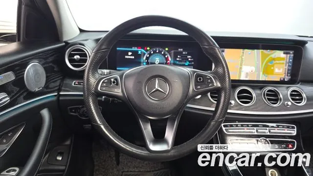 Mercedes-Benz E-Класс 2017 thumb 7