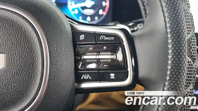 Kia Carnival 2023 thumb 7