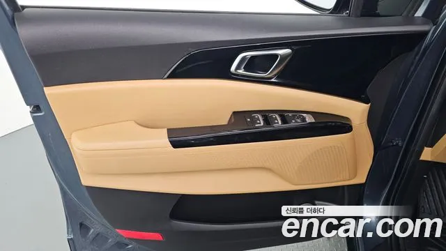 Kia Carnival 2023 thumb 5