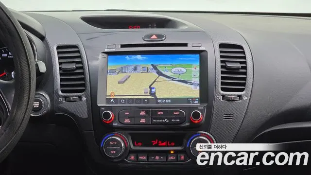 Kia K3 2016 thumb 12