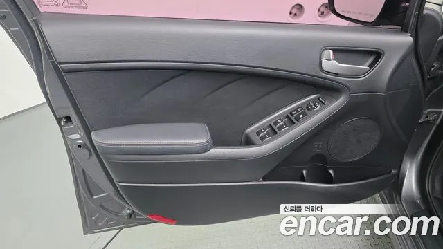 Kia K3 2016 thumb 8