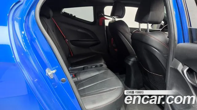 Hyundai Veloster 2018 thumb 2