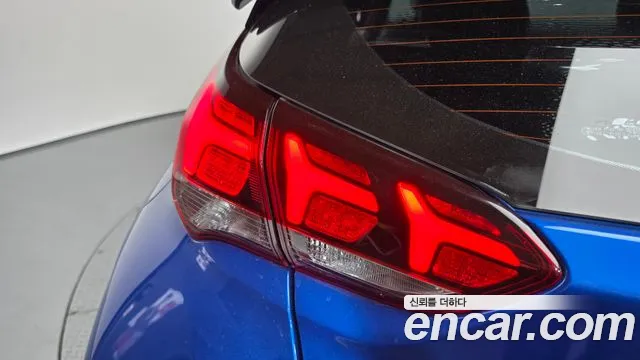 Hyundai Veloster 2018 thumb 6
