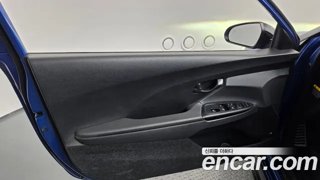 Hyundai Veloster 2018 thumb 12