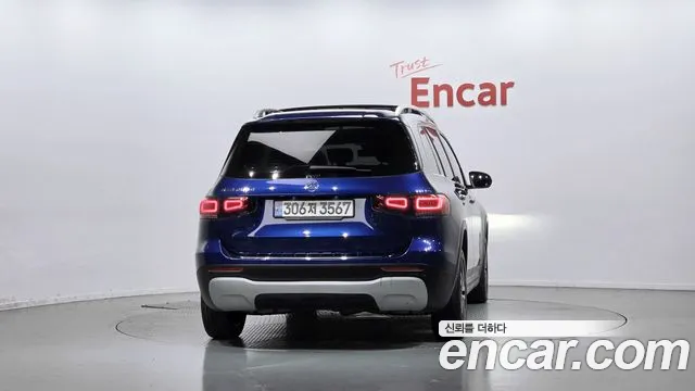 Mercedes-Benz GLB 2021 thumb 10