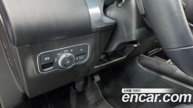Mercedes-Benz GLB 2021 thumb 2