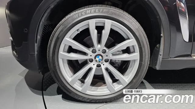 BMW X6 2017 thumb 4