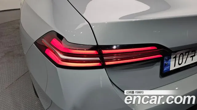 BMW 5 серии 2024 thumb 3