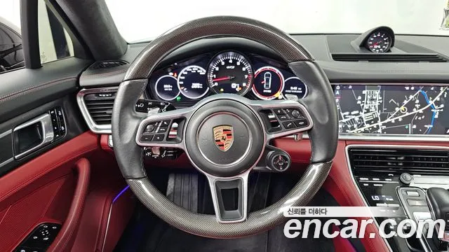 Porsche Panamera 2019 thumb 6