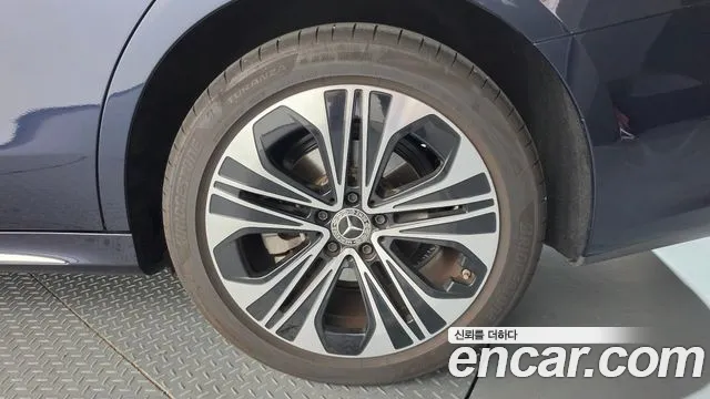 Mercedes-Benz E-Класс 2026 thumb 12