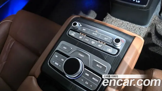 Kia K9 2018 thumb 12
