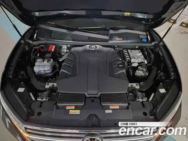 Volkswagen Touareg 2026 thumb 4