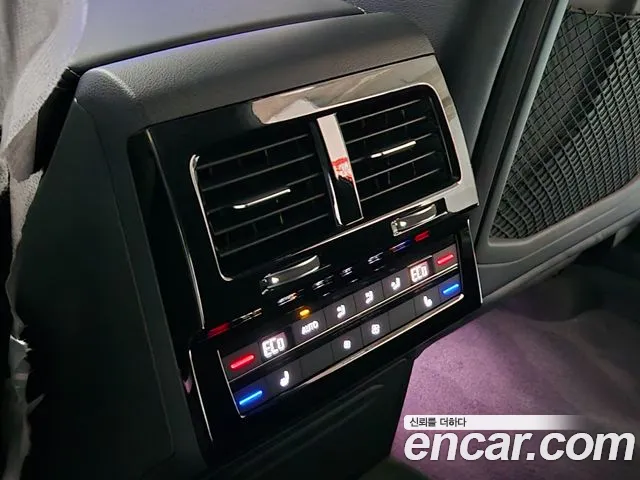 Volkswagen Touareg 2026 thumb 3