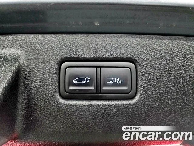 Hyundai Staria 2021 thumb 3