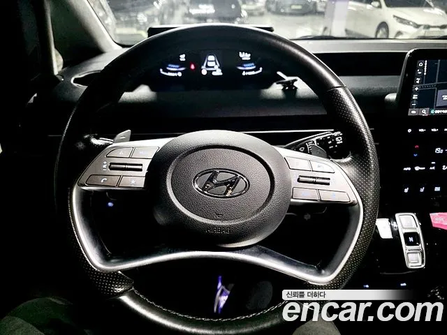 Hyundai Staria 2021 thumb 2