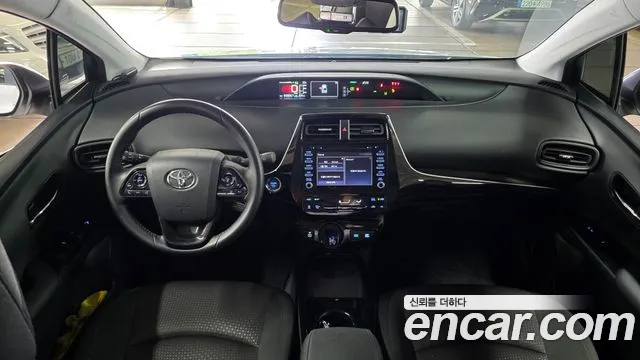 Toyota Prius 2021 thumb 3