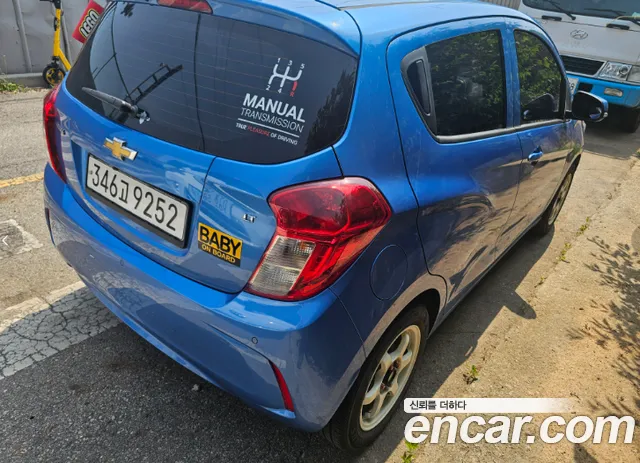 Chevrolet Spark 2018 thumb 2