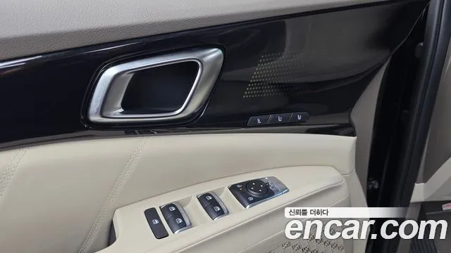 Kia Carnival 2025 thumb 9