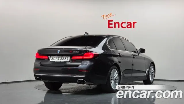 BMW 5 серии 2023 thumb 3