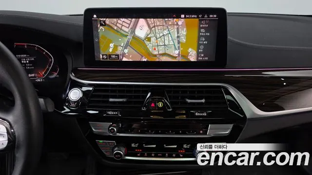 BMW 5 серии 2023 thumb 7
