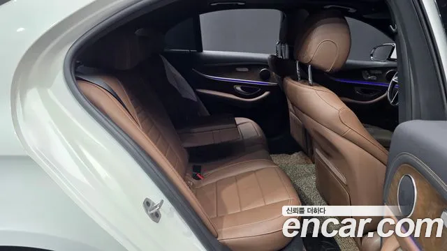Mercedes-Benz E-Класс 2021 thumb 6