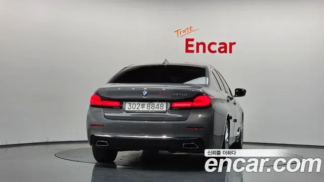 BMW 5 серии 2022 thumb 10