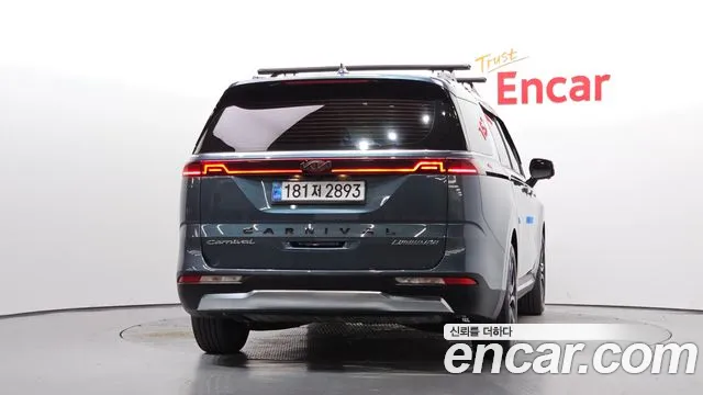 Kia Carnival 2020 thumb 5