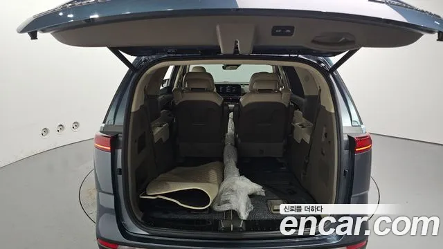 Kia Carnival 2020 thumb 3