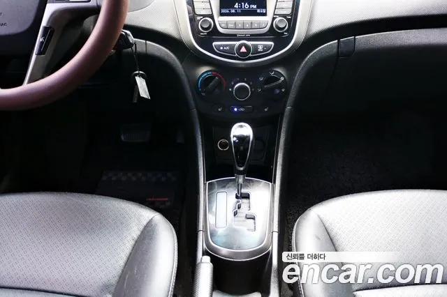 Hyundai Accent 2015 thumb 6