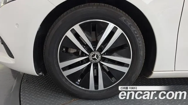 Mercedes-Benz A-Класс 2022 thumb 10