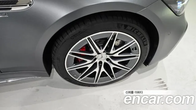 Mercedes-Benz AMG GT 2026 thumb 6