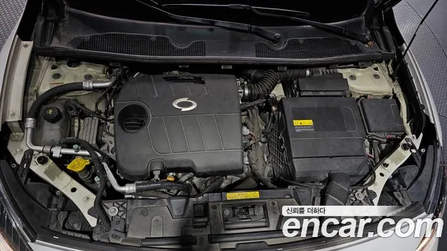 Renault Fluence 2010 thumb 9