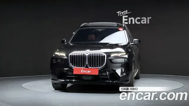 BMW X7 2023 thumb 4