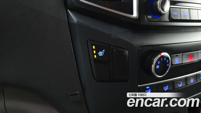 Hyundai Starex 2016 thumb 12