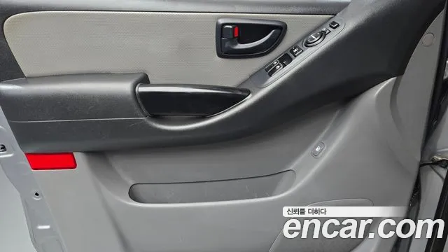 Hyundai Starex 2016 thumb 4