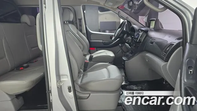 Hyundai Starex 2016 thumb 9
