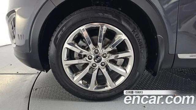 Kia Sorento 2016 thumb 6