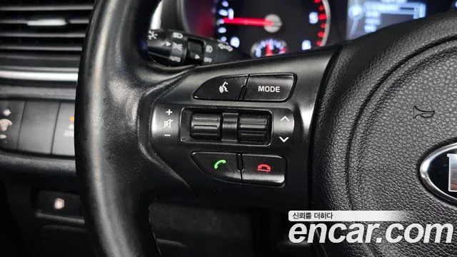 Kia Sorento 2016 thumb 8
