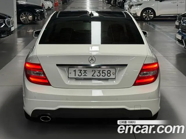 Mercedes-Benz C-Класс 2011 thumb 2